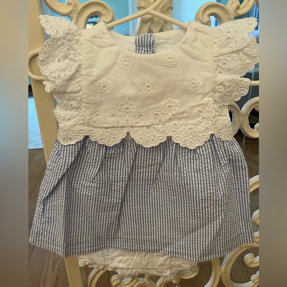 Janie and Jack Blue and White sear-sucker bloomer dress. Size 6-12 months